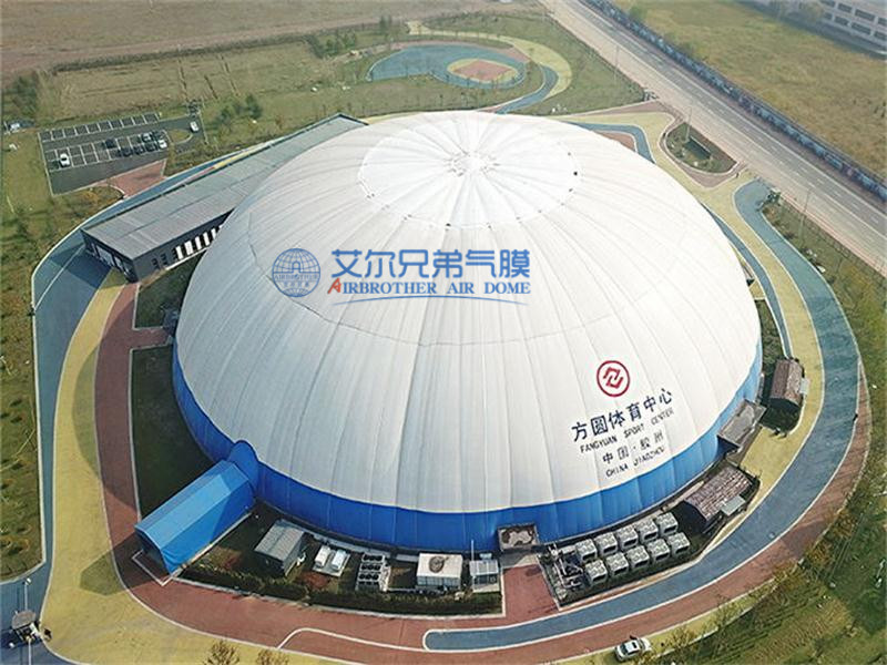  1萬平氣膜館日費(fèi)用，山東專業(yè)氣膜建筑生產(chǎn)廠家