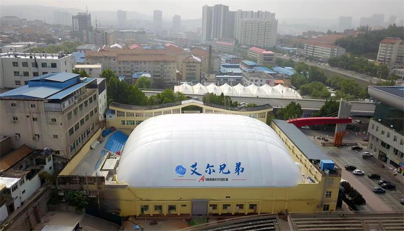 氣膜結(jié)構(gòu)建筑整體美觀大方，后期使用效果好