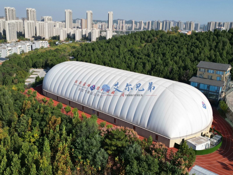 走進氣膜廠家，了解氣膜網(wǎng)球館的建設(shè)